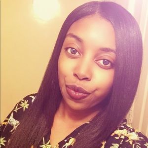 Meet your Posher, Jheronda